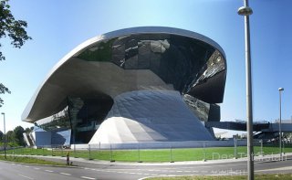 BMW-Welt1_sm